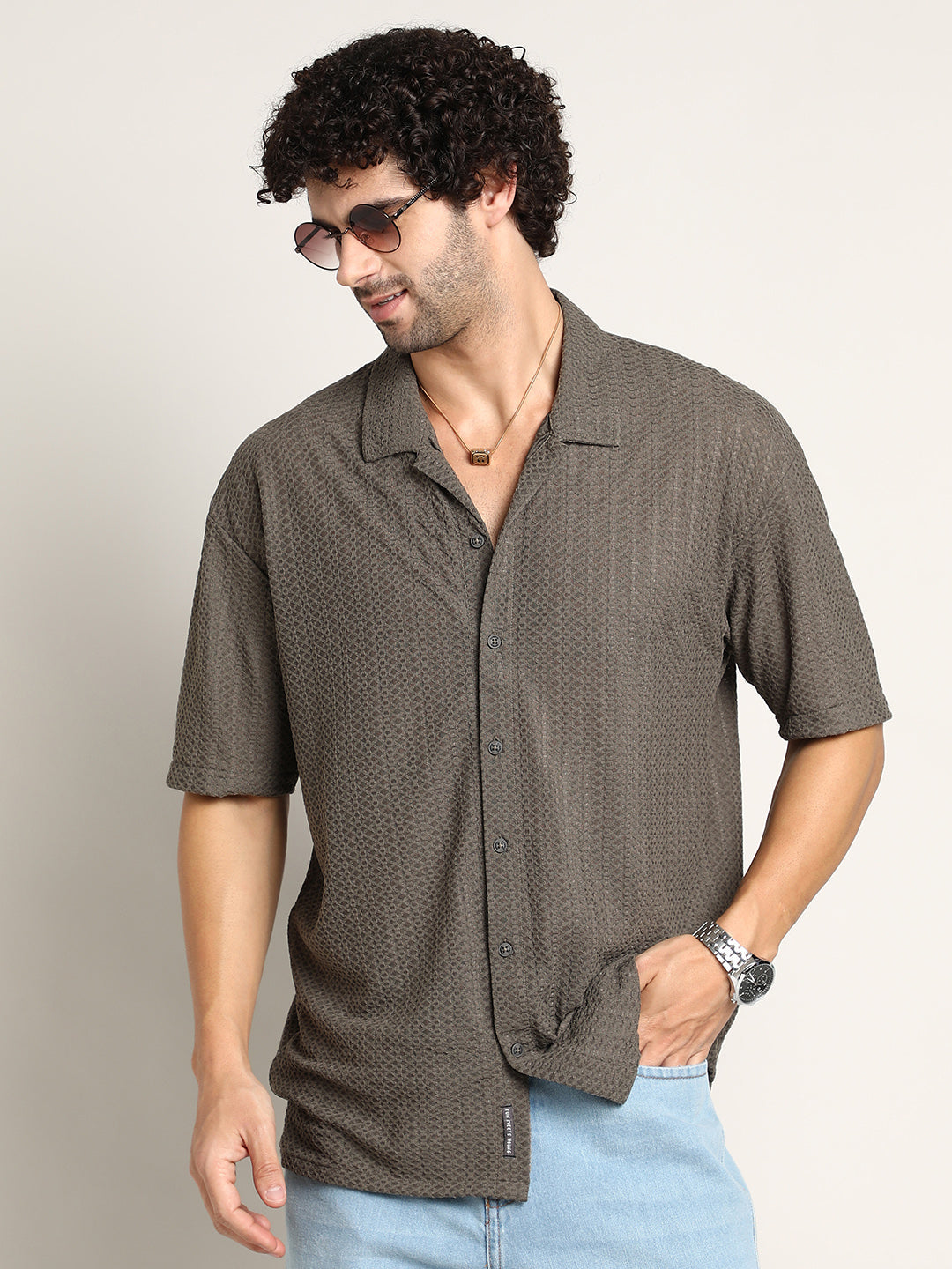 Zigzag-Helix Resort Oversized Shirt